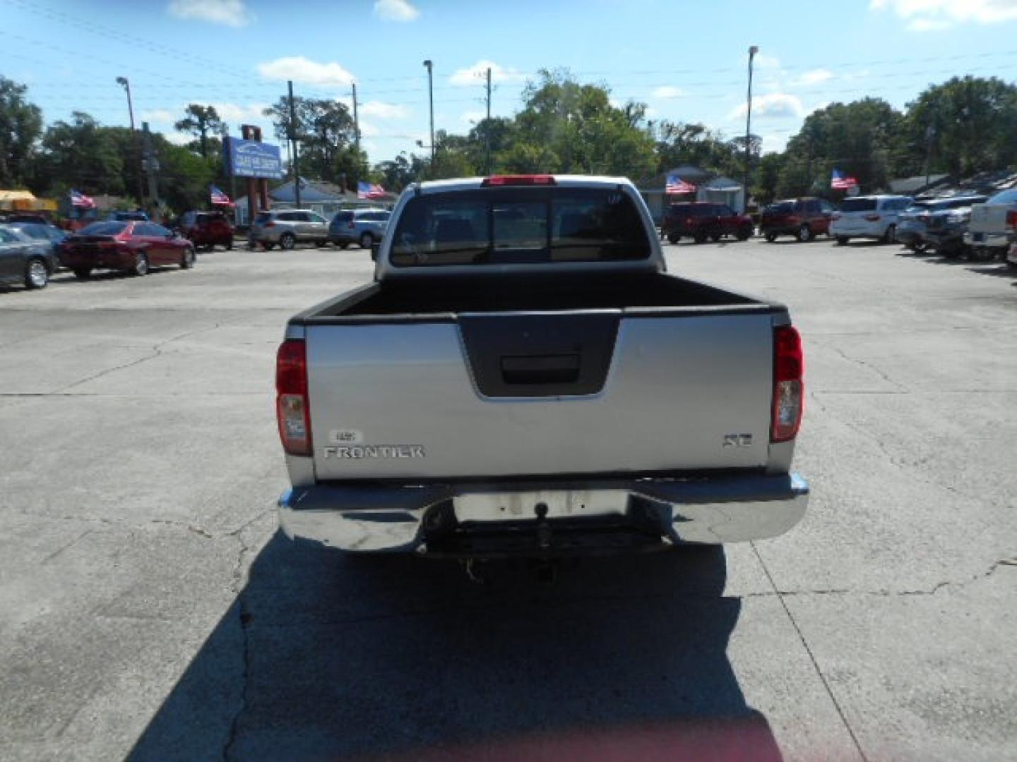 2008 SILVER NISSAN FRONTIER XE (1N6BD06T08C) , located at 10405 Abercorn Street, Savannah, GA, 31419, (912) 921-8965, 31.988262, -81.131760 - Photo#3